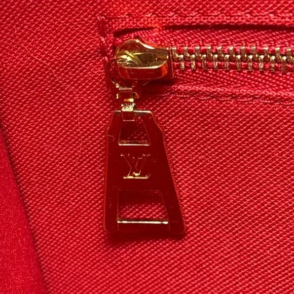 Louis Vuitton Monogram Tote - Picture 4 of 8